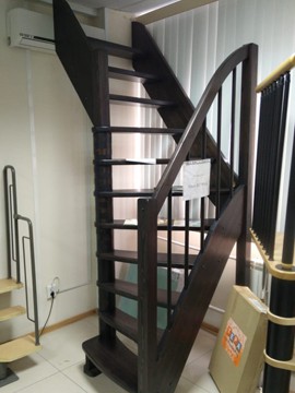 Лестница в наличии в шоуруме