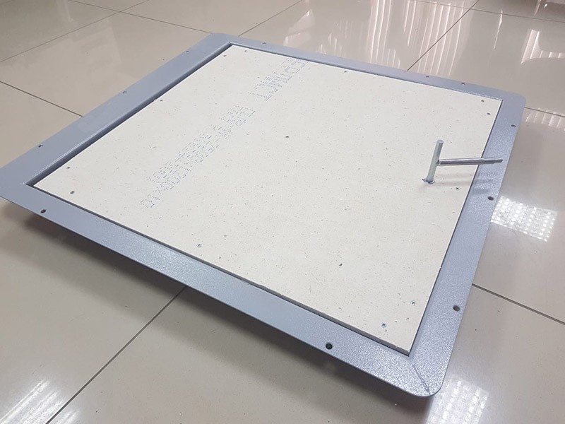 Напольный люк с амортизаторами 800 (петли)*600 КОНТУР-СТАНДАРТ (Винт/ручка) Напольный люк с амортизаторами 800 (петли)*600 КОНТУР-СТАНДАРТ (Винт/ручка)