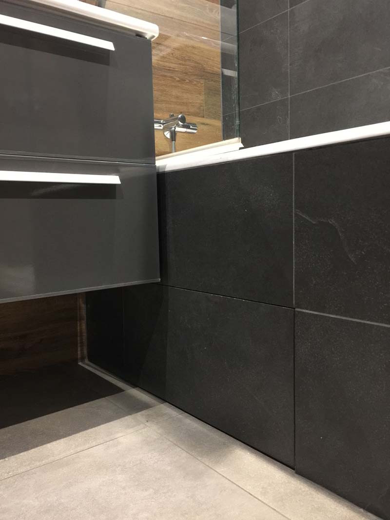 Люк под плитку 300х600 (ш*в) ГИППОКРАТ-П Люк под плитку 300х600 (ш*в) ГИППОКРАТ-П