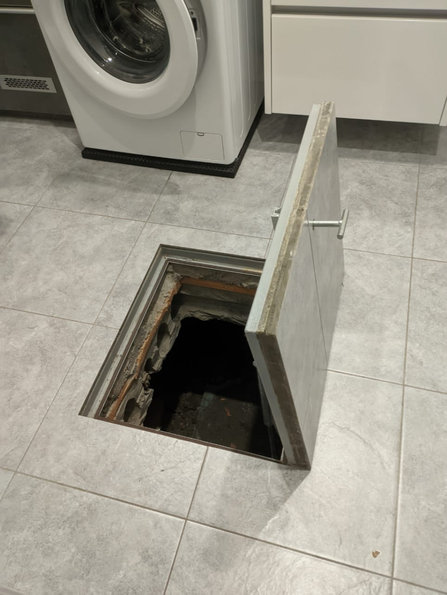 Напольный люк с амортизаторами 800 (петли)*600 КОНТУР-СТАНДАРТ (Винт/ручка) Напольный люк с амортизаторами 800 (петли)*600 КОНТУР-СТАНДАРТ (Винт/ручка)